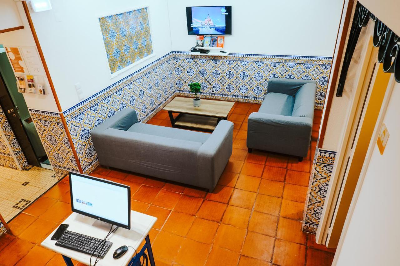 Help Yourself Hostels - Restelo Lisboa Exterior foto